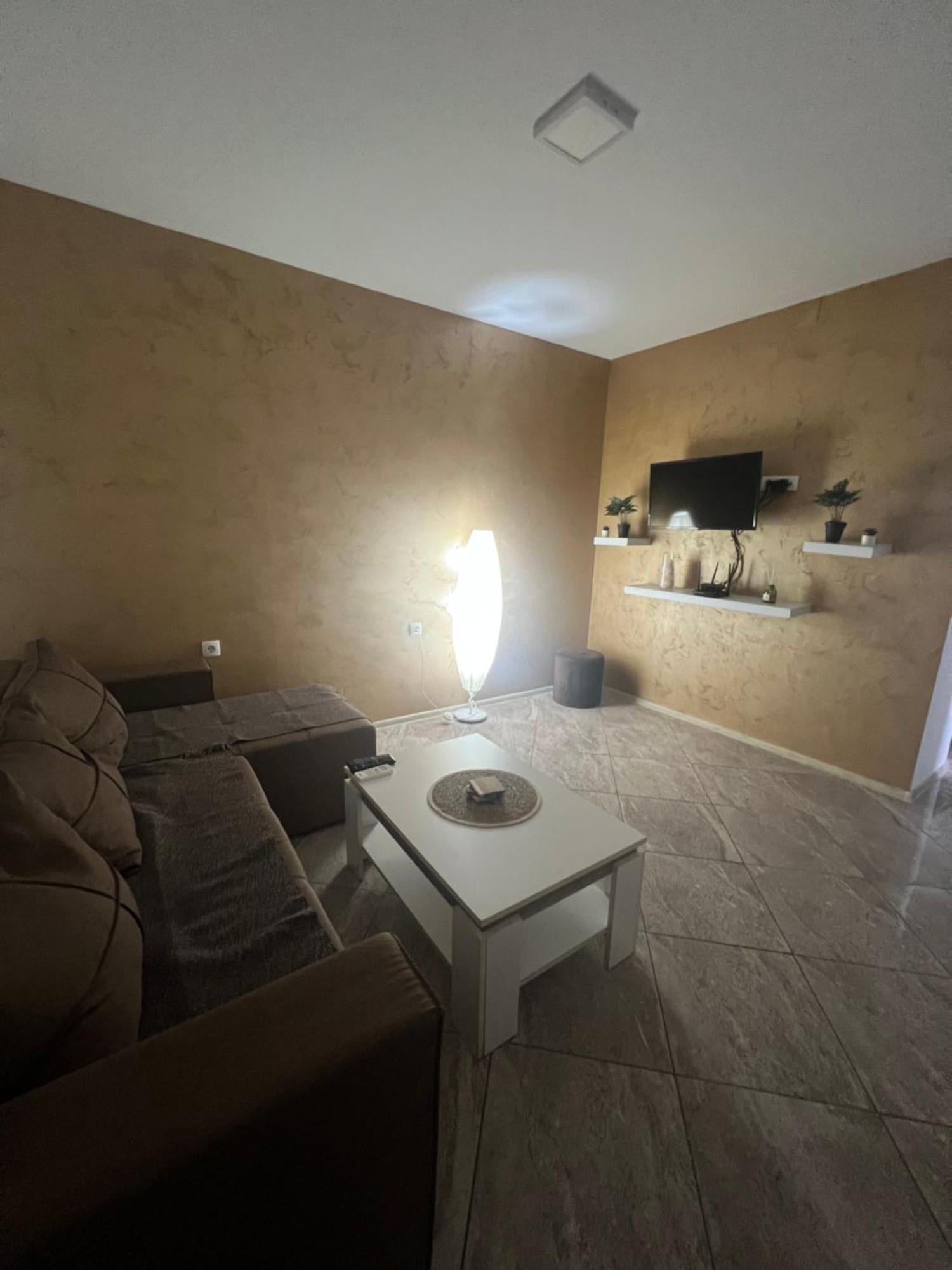 Aurora Apartment Sombor Ngoại thất bức ảnh