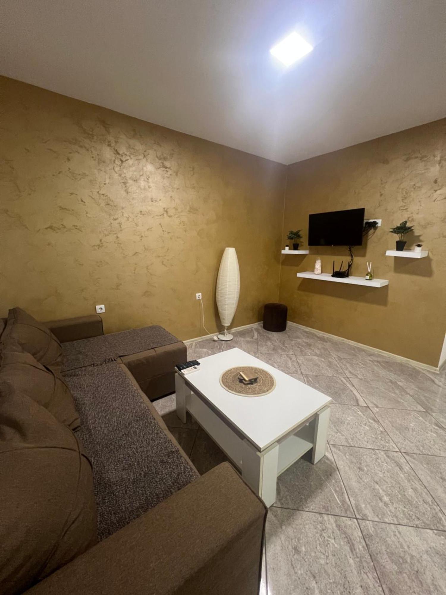 Aurora Apartment Sombor Ngoại thất bức ảnh